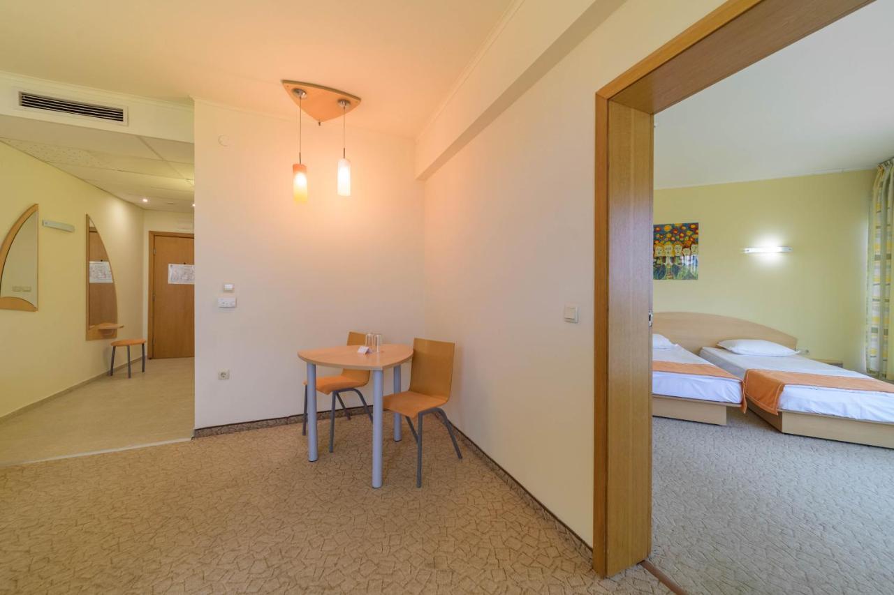 Atlas Hotel Goldstrand Exterior foto